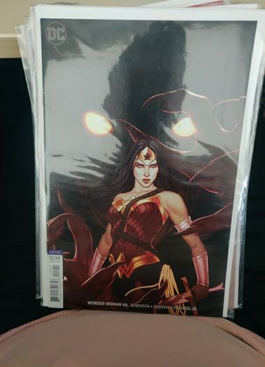 Wonder Woman Frison variants