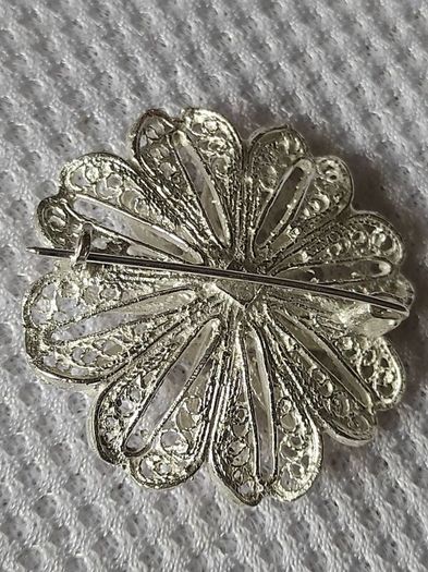 brooch