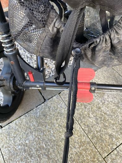 Out n About Single Nipper V4