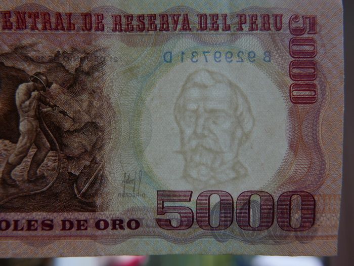 Variety of 10 Different Foreign Banknotes most of Peru