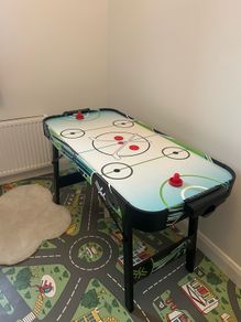 air hockey table- electric air flow