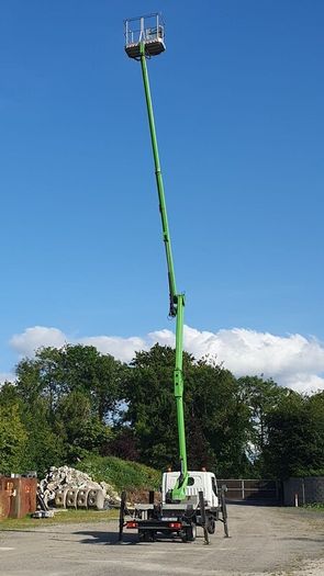 Height  Lift / Platform Hoist.