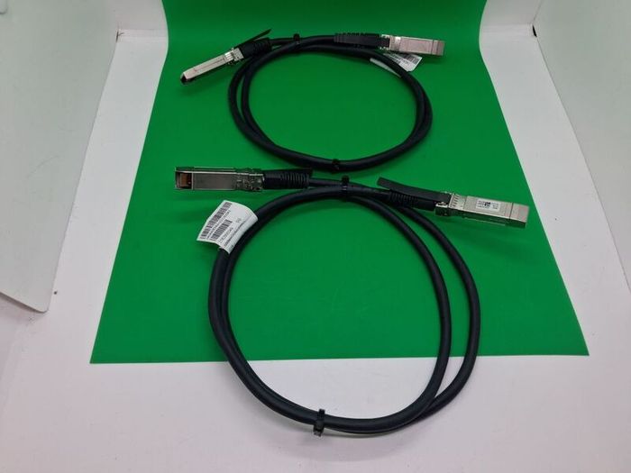 Postage - Lot of 2 x HPE X JD096c 10Gps 1.2m SFP G16 Cables