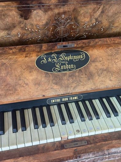 Grand Piano