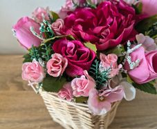 Artificial Floral Arrangement basket