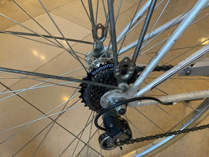 vintage 1980s Peugeot road bike