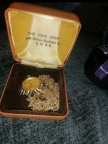 Vintage. 1979 lady's pocket watch gold plated