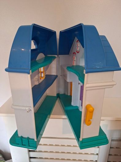 Keenway My Happy Family Doll Play House