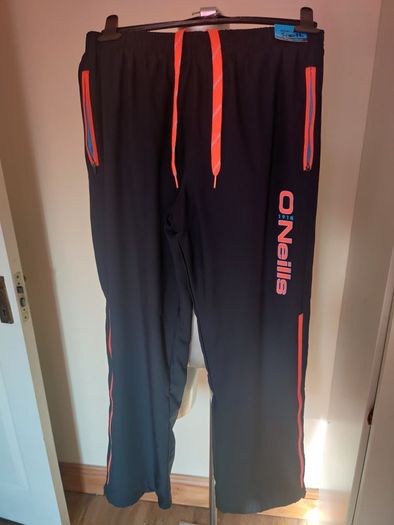 BNWT ladies O'Neills navy straight leg bottoms size UK14 Short leg EU42 Postage included