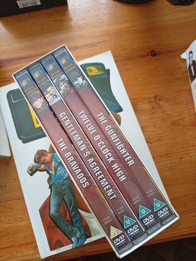 Five Gregory Peck oldie movies dvd collection