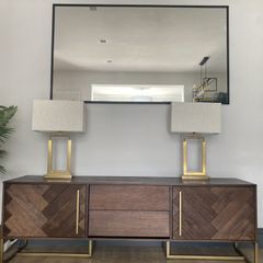 side board