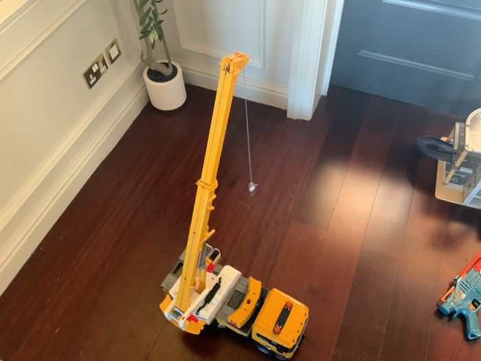 Bruder Liebherr Mobile Crane Truck