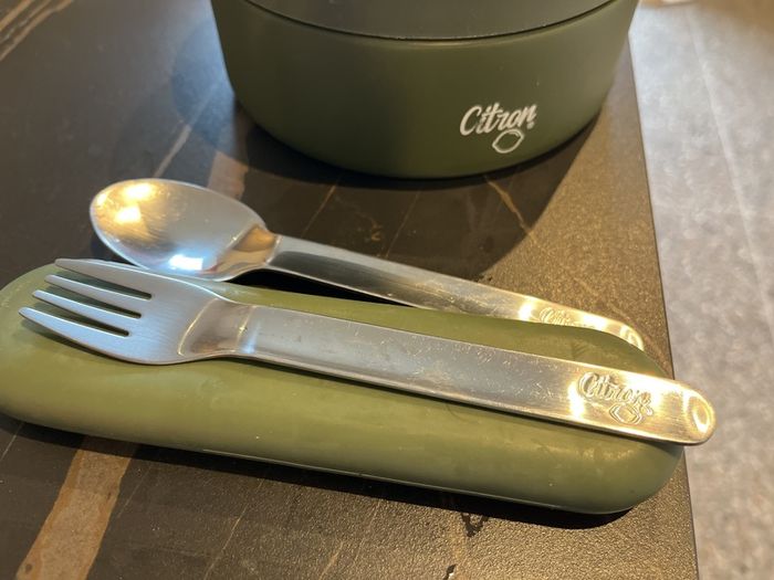 Kid lunch box with cutlery
