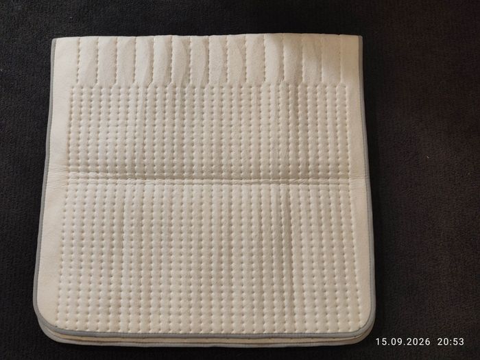 Sanitas Electric Heating Pad SHK 28 - 6 Heat Settings & UK Plug - Excellent Condition