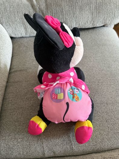 Crawl with me Minnie
