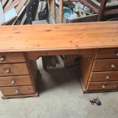 Dressing table