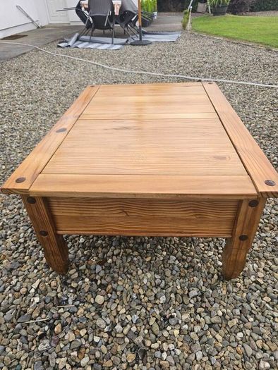 pine cofee table