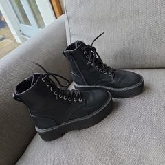 H&M black boots uk4