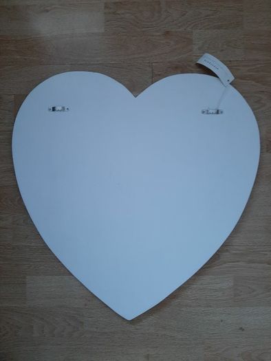 Hanging Wall Heart