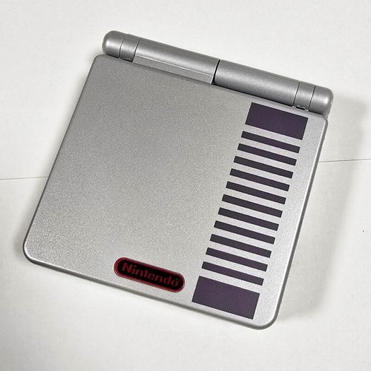 Gameboy Advance SP with IPS screen mod & EZFlash IV