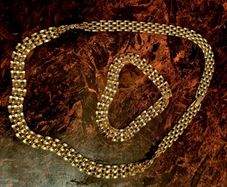 Beautiful Gold plated necklace and bracelet