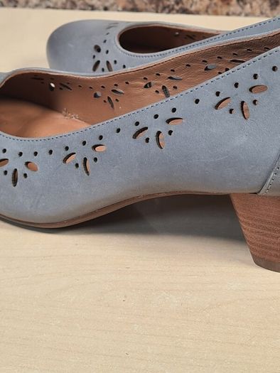 womens CLARKS DENNY DAZZLE grey shoes leather slip on heels court pumps Size UK 5.5 E wide fit EU 38.5