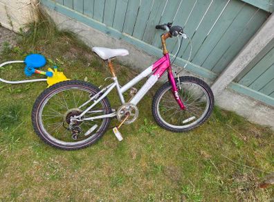 Girls bikes