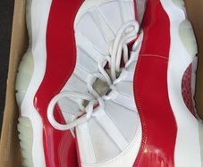 Jordan 11 cherry