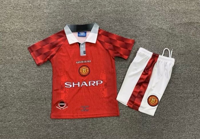 Retro football kits