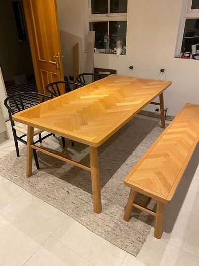 Dining room table, chairs and bench