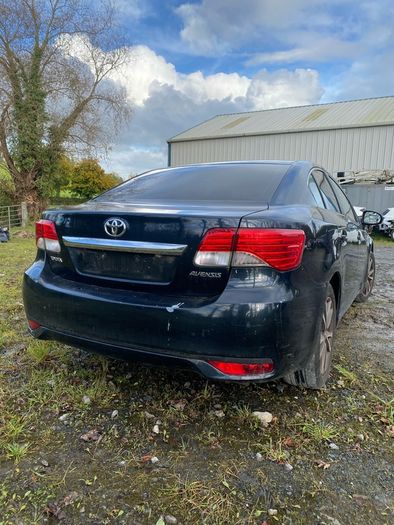 2014 Toyota Avensis Breaking For Parts Only