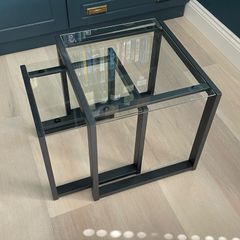 Coffee tables (set of 2) - Glass top & black metal frame