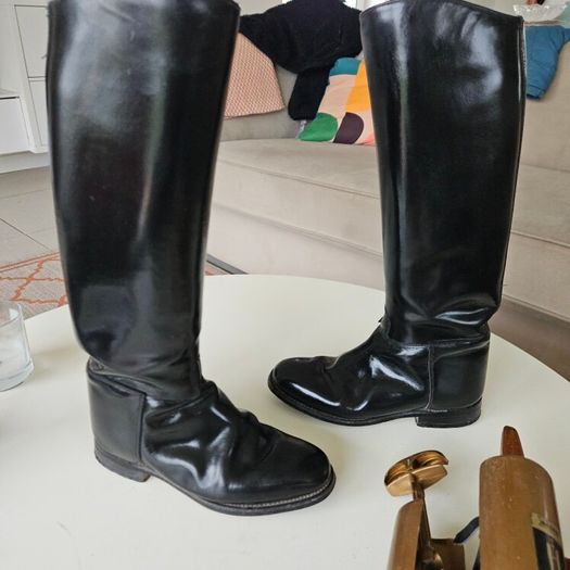 horse riding equipment