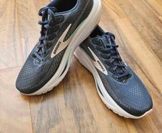 Brooks women's running shoes