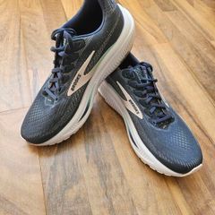 Brooks women's running shoes