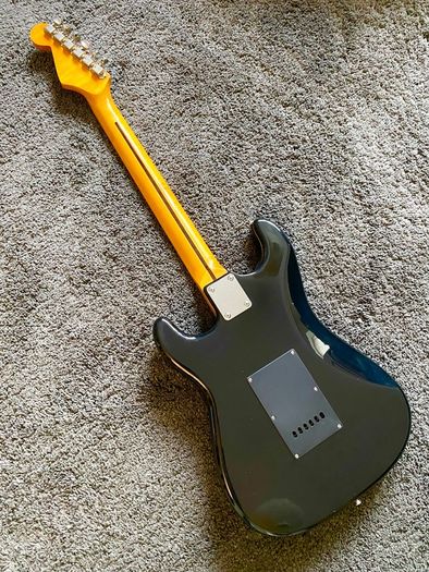 SX Custom Vintage Series Strat + Extras