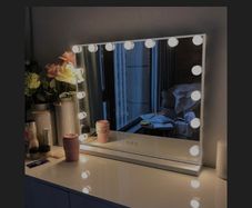 Hollywood Mirror