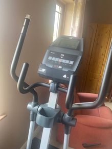 Cross Trainer