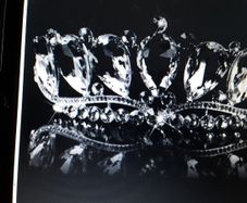 Bride's Designer Crystal Head Piece
