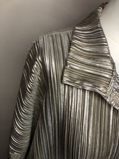 Boohoo shiny blouse (size 24)