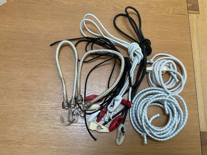 Selection of braids for mousing out halyards and/or as flag halyards