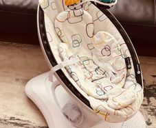 4 moms mamaroo