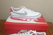 New Nike trainers size 3uk