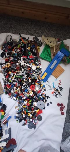 LEGO Collection (2011-2018) Mixed Figures & Bricks, Blue Ninjago NRG Zane figure with his spinner.