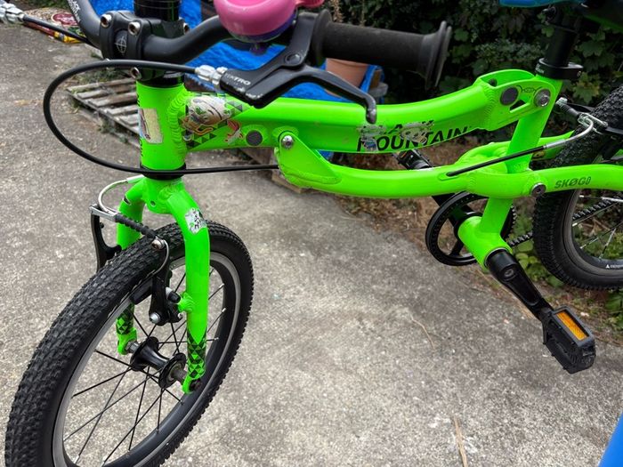 Black Diamond kid bike