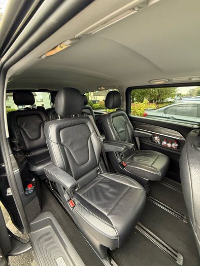 Mercedes eqv
