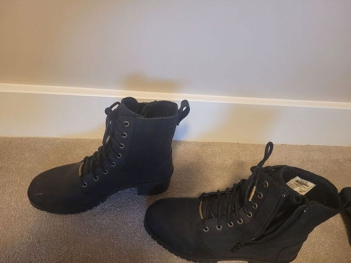 Like New Full Set Ladies Motorcycle Helmet, Jacket, Pants, Boots, Gloves