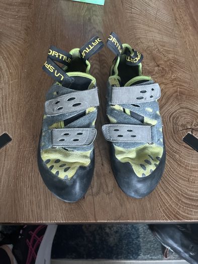 Climbing Shoes size 7