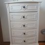 Bedroom chest of drawers Image 2