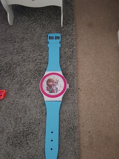 Disney Frozen Clock